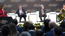 Antalya Diplomasi Forumu’nda Küresel Eğitim Paneli: “Ayrışan Dünyada Geleceği İnşa Etmek”