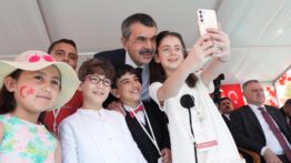 TBMM’de 23 Nisan Coşkusu: “7 Bölge 7 Eser” Konseriyle Milli Egemenliğe ve Çocuklara Vurgu