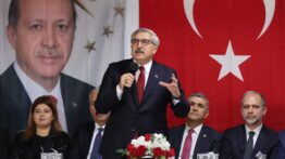 Hüseyin Yayman’dan Özgür Özel’e Sert Tepki: “Atatürk’ün Koltuğunda Mandacılık Yapmaya Utanmıyor Musun?”