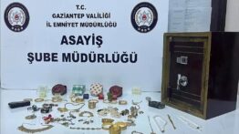 Görme Engelli Yaşlı Adamın 5 Milyonluk Ziynetini Yeğeni Çaldı!