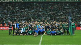 KOCAELİSPOR 16 YIL SONRA SÜPER LİG’DE: TİCARET BAKANI ÖMER BOLAT’TAN TEBRİK MESAJI