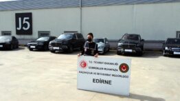 Bulgaristan’dan Sahte Emeklilik Belgesiyle Lüks Araç Getirenlere Operasyon