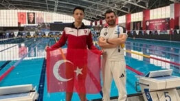 Denizlili Sporcu Mehmet Sarhanlı’dan Yüzmede Büyük Başarı: 3 Türkiye Şampiyonluğu