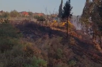  Karamürsel’de Yangına Müdahale Eden TOMA Devrildi: Yol Trafiğe Kapandı