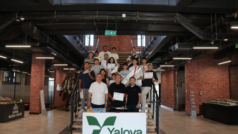  YALOVA OSB’DE MODEL UÇAK EĞİTİMLERİ TAMAMLANDI: GENÇLER HAVACILIĞA KANAT AÇTI