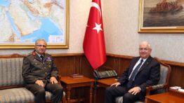 Milli Savunma Bakanı Yaşar Güler, Kara Kuvvetleri Komutanı Orgeneral Metin Tokel’i Kabul Etti