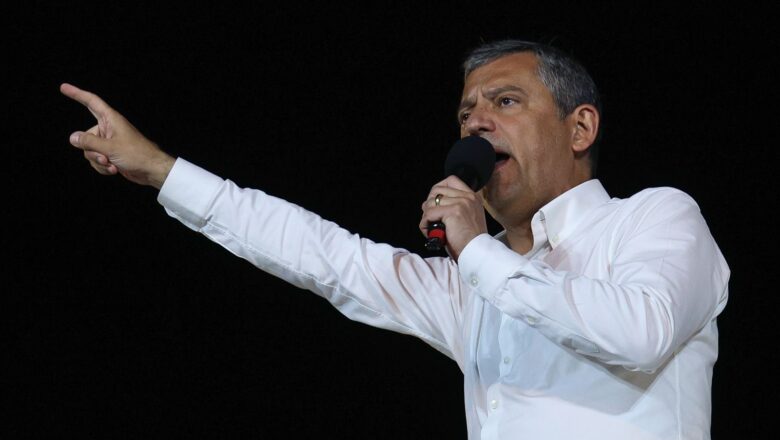  CHP Lideri Özel’den Sert Mesaj: “CHP Muhalefet Partisi Değildir!”