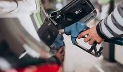 Motorine Rekor Zam: Bu Gece Yarısı 3 Lira 4 Kuruşluk Artış Geliyor