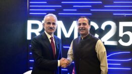 Uraloğlu, Pakistan Federal Denizcilik Bakanı Anwar İle Bir Araya Geldi