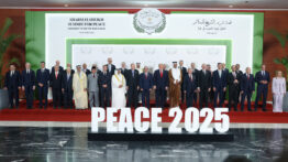 Cumhurbaşkanı Erdoğan, Şarm El Şeyh’teki Barış Zirvesi’nde Aile Fotoğrafında Yer Aldı