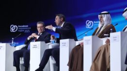 Bakan Bayraktar Moskova’da ‘Rusya Enerji Haftası’na Katıldı