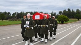 Balıkesir’de Şehit Uzman Çavuş Kemal Ekri İçin Askeri Tören Düzenlendi