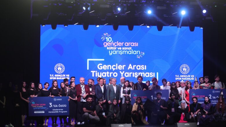  Bakan Osman Aşkın Bak: “Türkiye Yüzyılı, Gençlerin Yüzyılı Olacak”