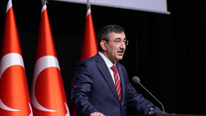  Yılmaz: “Dünya ekonomisi yönünü ararken Türkiye kararlılıkla yoluna devam ediyor”