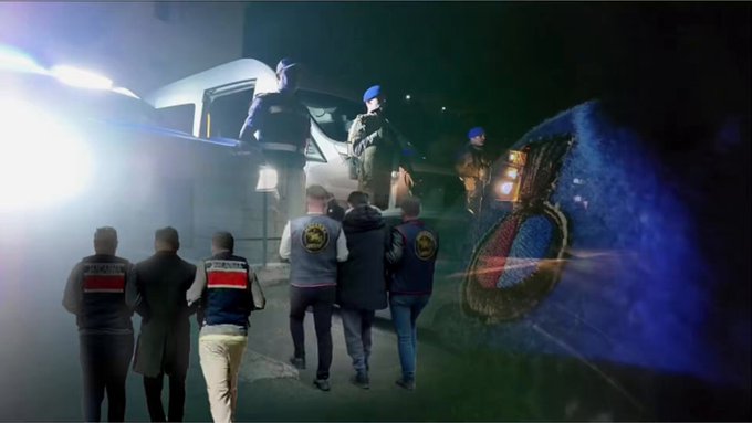  32 İlde FETÖ Operasyonu: 41 Kişi Tutuklandı