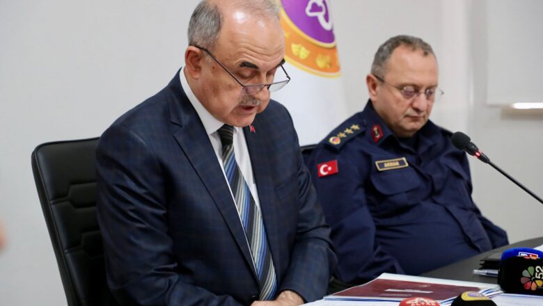  Vali Muammer Erol: “Çok Büyük Risk Altında Arama Kurtarma Çalışmaları Yapılıyor”