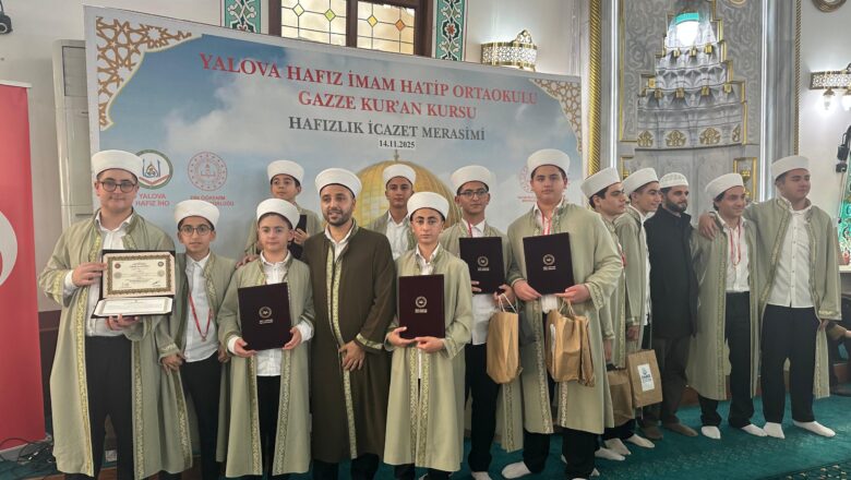 Yalova Merkez Camii’nde Hafızlık İcazet Sevinci: 60 Hafız Dualarla Belge Aldı