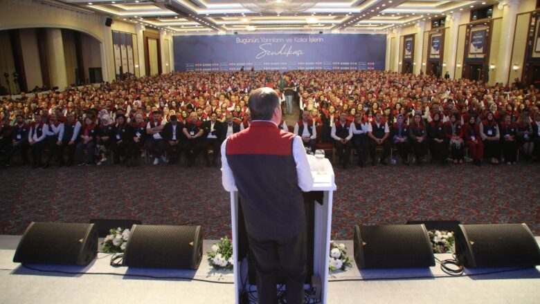  Yalova Eğitim-Bir-Sen “Büyük Türkiye Buluşması”ndan Ödülle Döndü