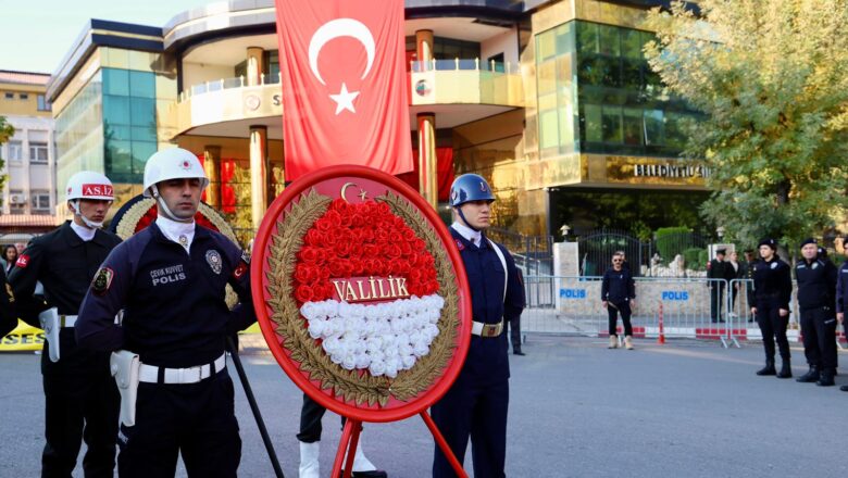  Siirt’te 10 Kasım Anma Töreni: Atatürk, Saygı ve Minnetle Anıldı