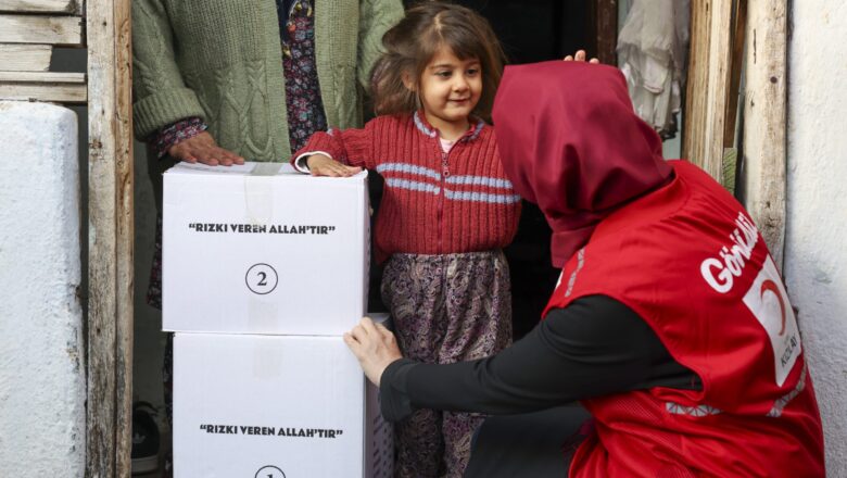  Kızılay’dan Dünya Gönüllüler Günü Mesajı: “Gönüllü Hizmet Toplumu İyileştirir”