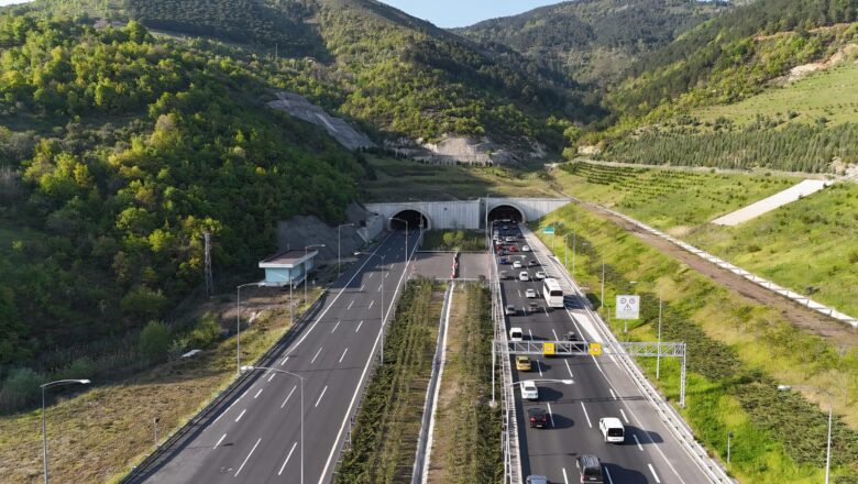 Türkiye’nin Bölünmüş Yol Ağı 30 Bin Kilometre Eşiğini Geçti