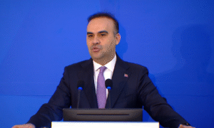 Bakan Kacır’dan Sanayicilere 250 Milyar Liralık Yeni Finansman Müjdesi