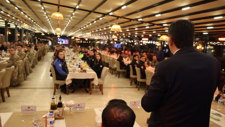  Kilis Valisi Ömer Kalaylı Emniyet Ve Jandarma Mensuplarıyla İftarda Buluştu