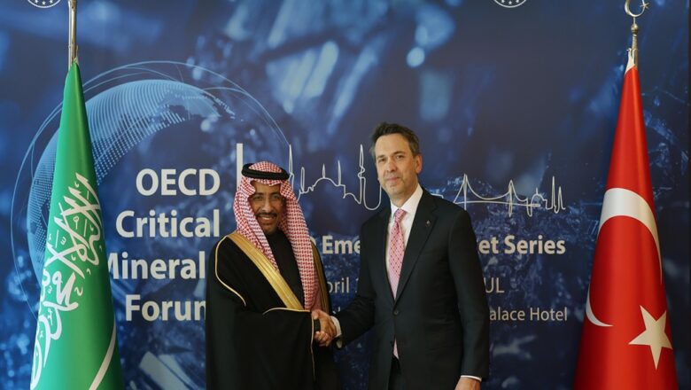  Bakan Bayraktar, Suudi Mevkidaşı Al-Khorayef ile İstanbul’da Buluştu: Madencilikte Yeni İş Birliği Dönemi