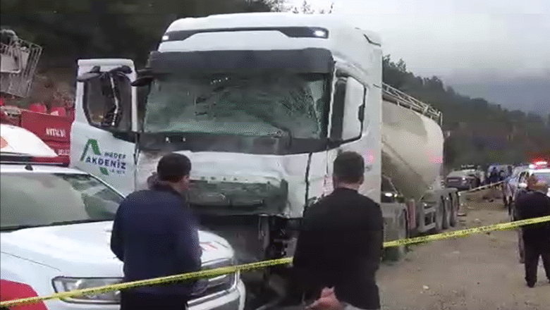  Antalya-Burdur Yolunda Katliam Gibi Kaza: 7 Ölü, 7 Yaralı