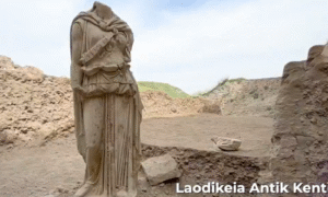 Laodikeia’da Heyecan Veren Keşif: 2 Metrelik Athena Heykeli Gün Işığına Çıkarıldı