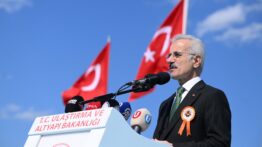 Bakan Uraloğlu’ndan Hürmüz Boğazı Açıklaması: “8 Geminin Çıkarılması İçin Çalışmalar Sürüyor”