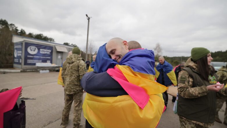  Rusya ve Ukrayna Arasında Büyük Esir Takası: 350 Asker Serbest