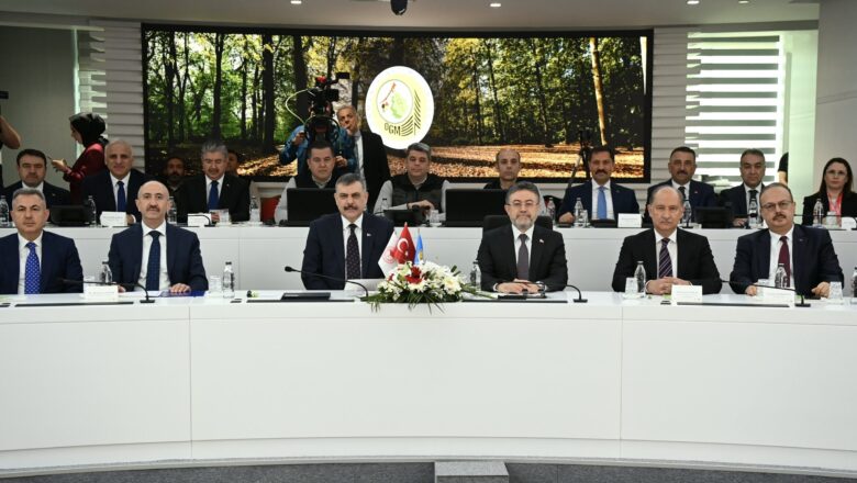  Bakan Yumaklı ve Çiftçi’den “Yeşil Vatan” Seferberliği: “Hava Müdahale Kapasitesi 462 Tona Çıktı”