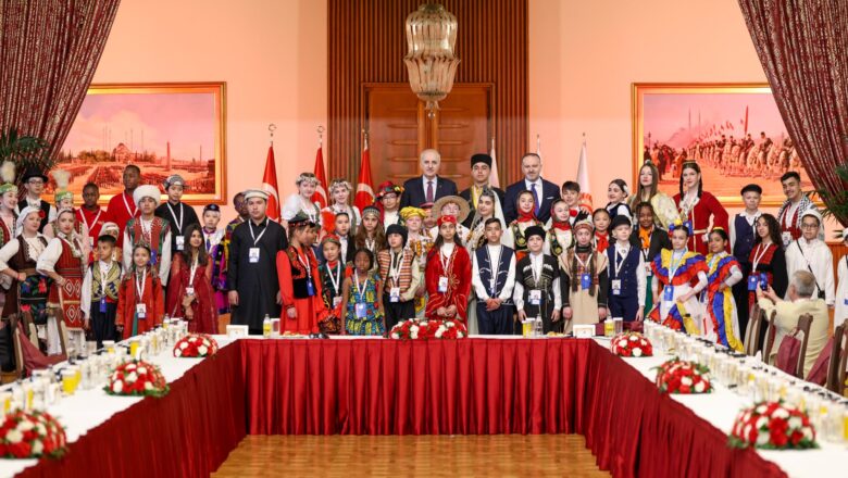  TBMM Başkanı Kurtulmuş 26 Ülkeden Gelen Dünya Çocuklarını Kabul Etti