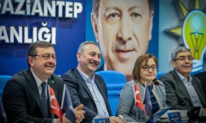 Abdülhamit Gül’den Gaziantep’te Teşkilat Vurgusu: “Türkiye Yüzyılı Yürüyüşümüz Sürecek”