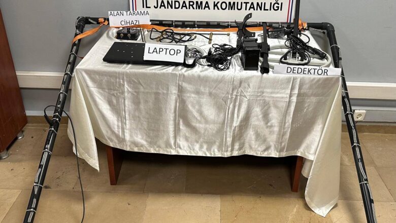  Yalova’da Kaçak Kazı Yapan Dört Şüpheli Yakalandı