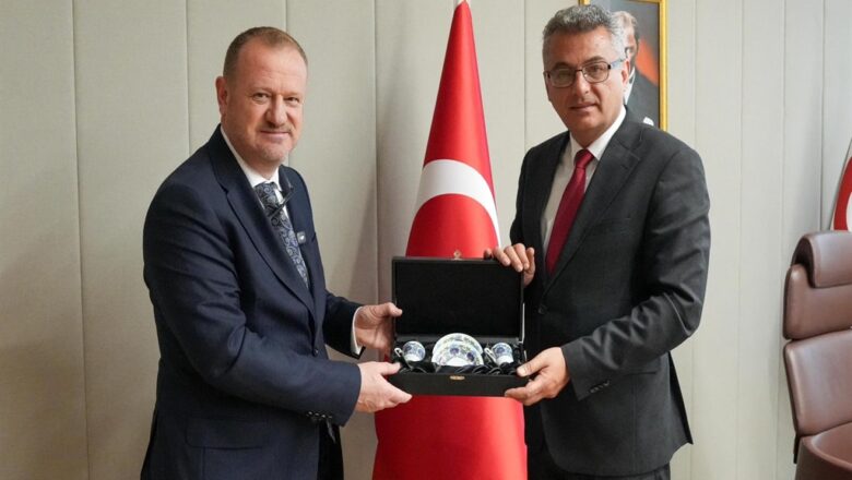  RTÜK Başkanı Mehmet Daniş ve Beraberindeki Heyetten KKTC’ye Çıkarma