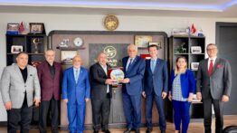 Siirtliler Vakfı’ndan Seyyithan Solmaz’a Anlamlı Ziyaret