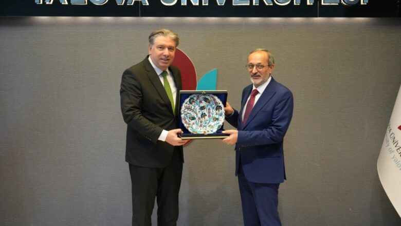  Bingöl Üniversitesi Rektörü Prof. Dr. Erdal Çelik Yalova Üniversitesini Ziyaret Etti