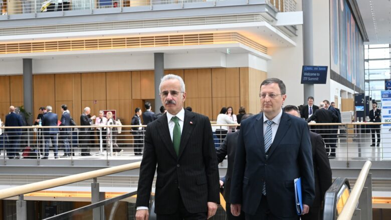  Bakan Uraloğlu Almanya’da Uluslararası Ulaştırma Forumu Zirvesi’ne Katıldı