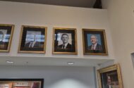 Kemal Kılıçdaroğlu’nun Fotoğrafı Ve İsimliği CHP Genel Merkezi’ne Yeniden Asıldı