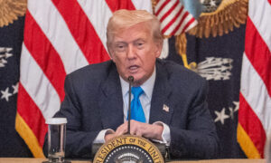 Donald Trump: İran’a Yönelik Askeri Saldırı Ertelendi