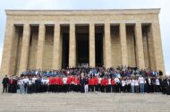 Bakan Bak ve Beraberindeki Heyetten Anıtkabir’e Ziyaret