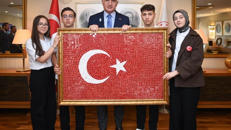  Kültür ve Turizm Bakanı Ersoy Genç Sanatçıları Ağırladı