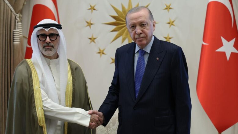  Cumhurbaşkanı Erdoğan, Kuveyt Dışişleri Bakanı es-Sabah’ı Kabul Etti