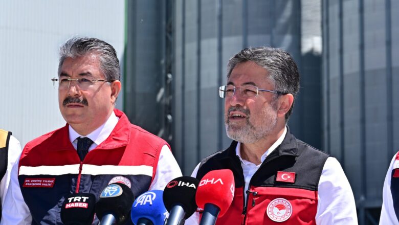 Bakan Yumaklı Eskişehir’de TMO İncelemelerinde Bulundu Ve Çiftçilerle Buluştu