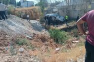 Erciş’te hafif ticari kamyonet takla attı: 4 yaralı