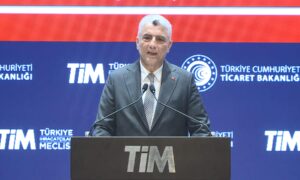 Bakan Bolat Temmuz Ayı Dış Ticaret Rakamlarını Açıkladı: İhracatta Tüm Zamanların Temmuz Rekoru