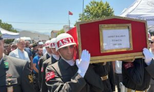 Bitlis’teki Kazada Hayatını Kaybeden Uzman Çavuş Manisa’da Defnedildi