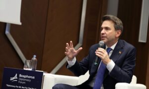 Bakan Bayraktar: “Enerjide Dışa Bağımlılığı Bitirmek Temel Önceliğimiz”
